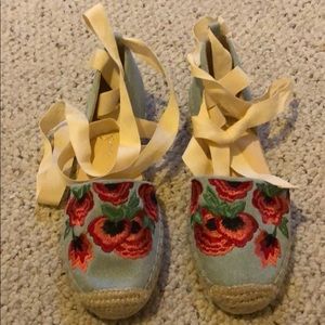 Jessica Simpson shoes EUC